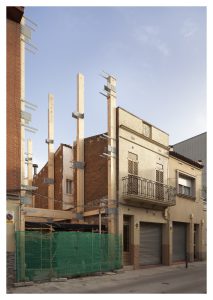 construcción edificio madera entre medianeras El Prat (Barcelona)