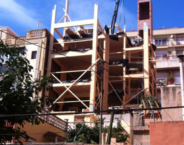 House Habitat construye el edificio con estructura de madera más alto de Barcelona